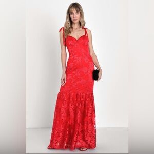 Brand new with tags XS Red Lulus Dress